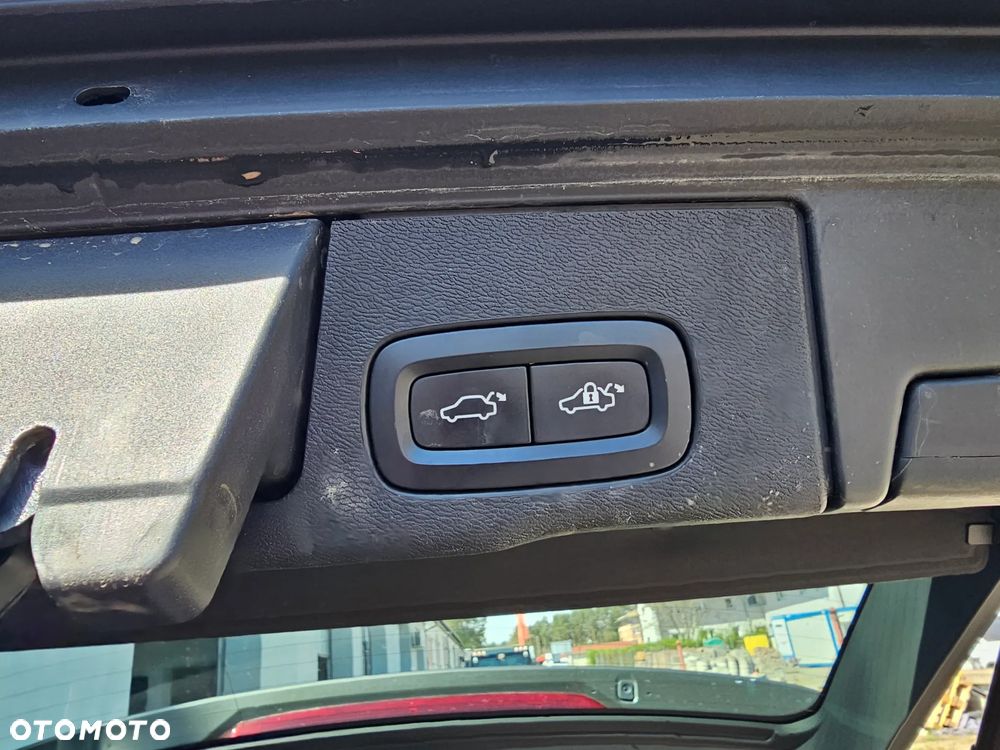 Volvo XC 60 B5 D AWD Geartronic Inscription - 35