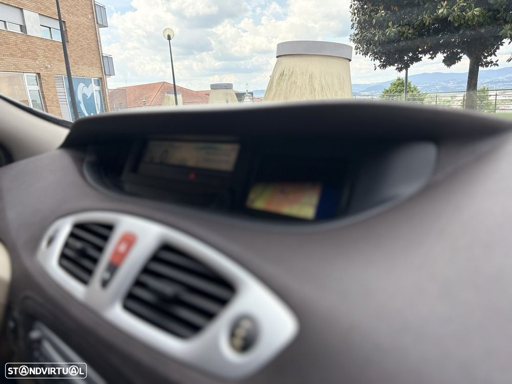 Renault Grand Scénic 1.5 dCi Luxe 7L - 16