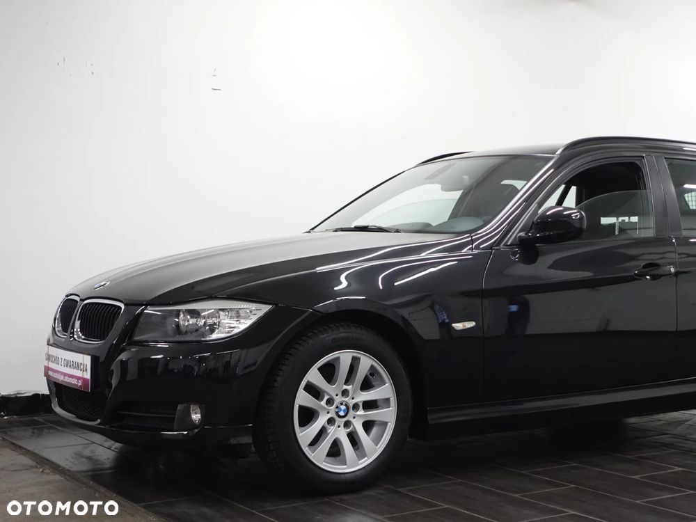 BMW Seria 3 318i - 14