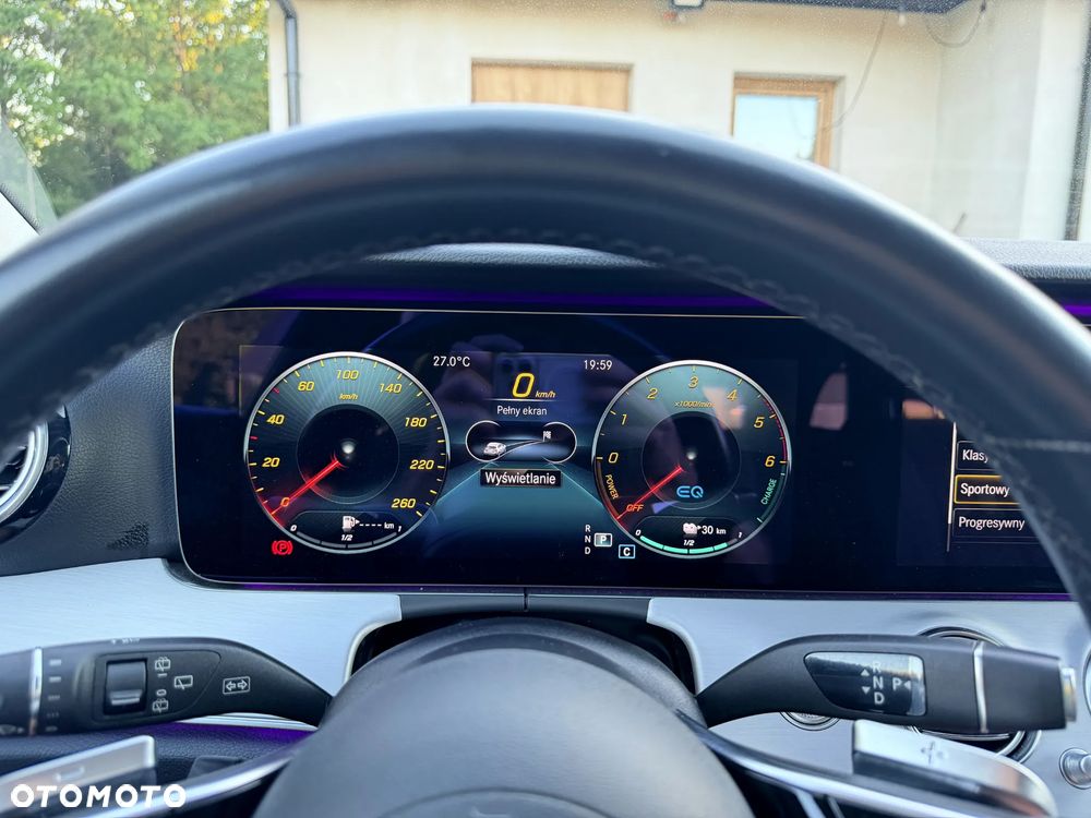 Mercedes-Benz Klasa E 300 de 4-Matic Avantgarde - 25