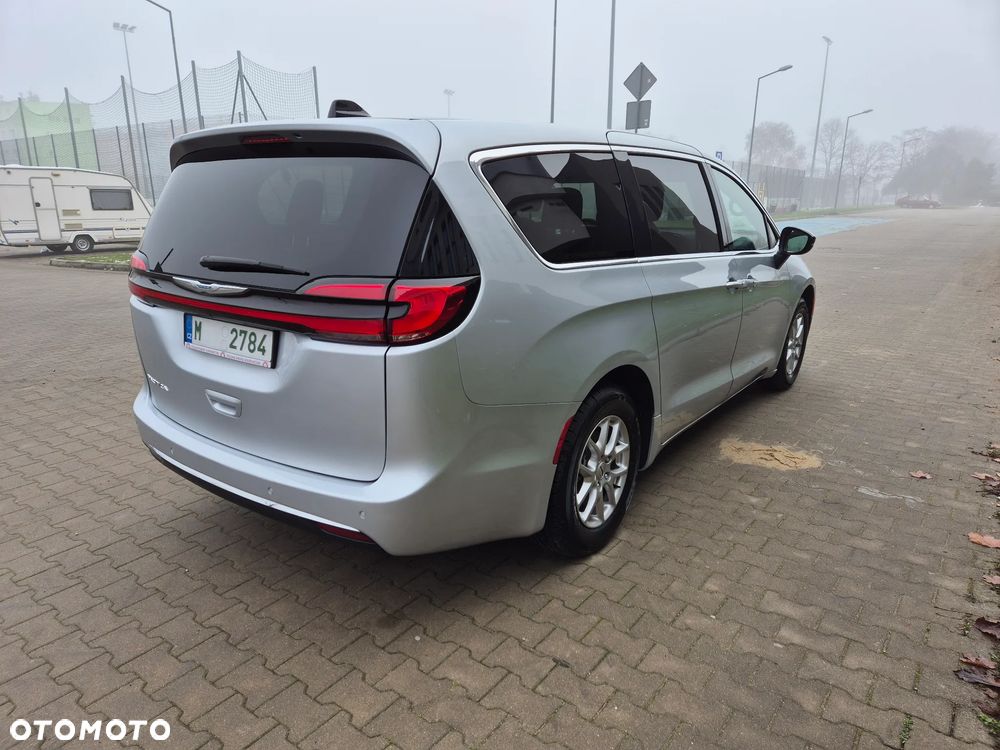 Chrysler Pacifica - 7