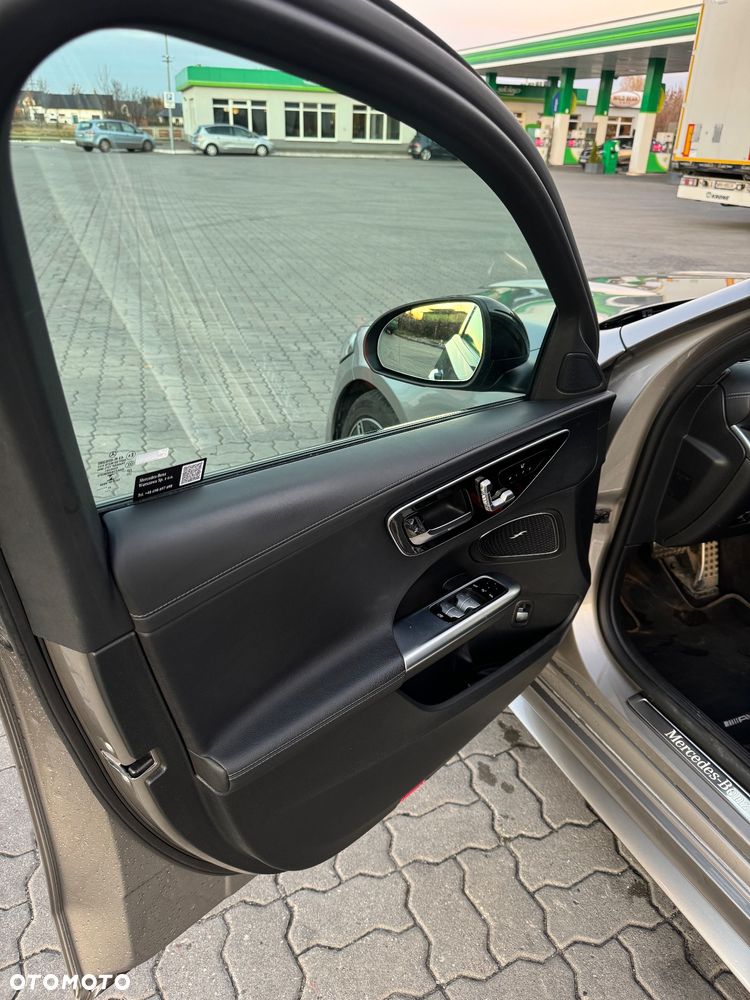 Mercedes-Benz Klasa C 200 mHEV 4-Matic AMG - 23