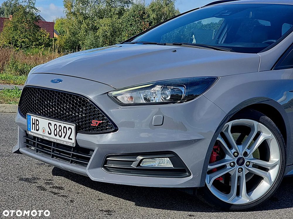 Ford Focus 2.0 TDCi ST - 13