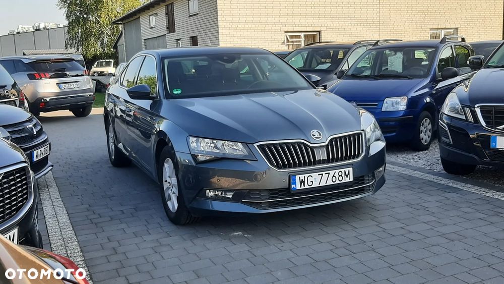 Skoda Superb 1.4 TSI ACT DSG Active - 4