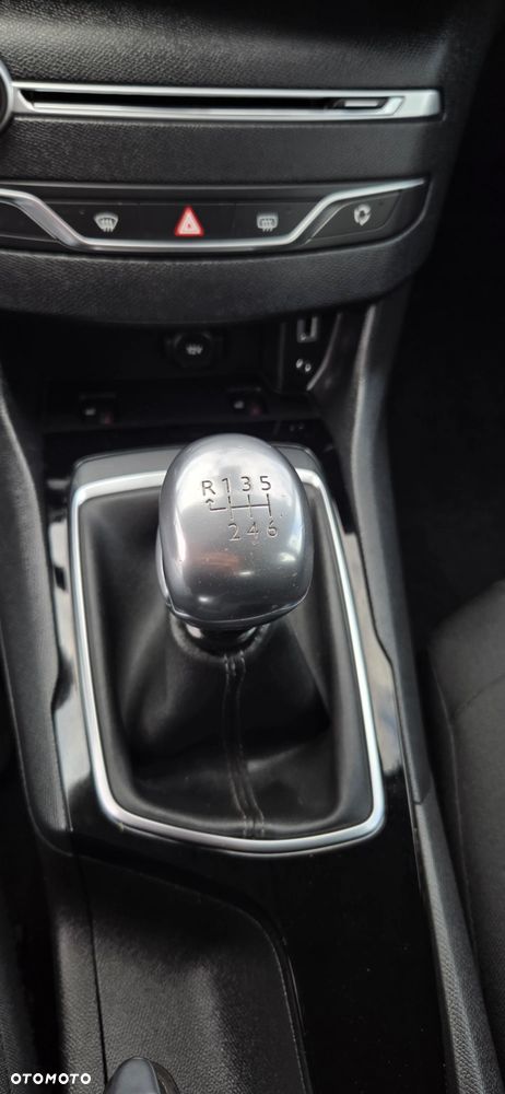 Peugeot 308 BlueHDi FAP 120 Stop & Start Allure - 27