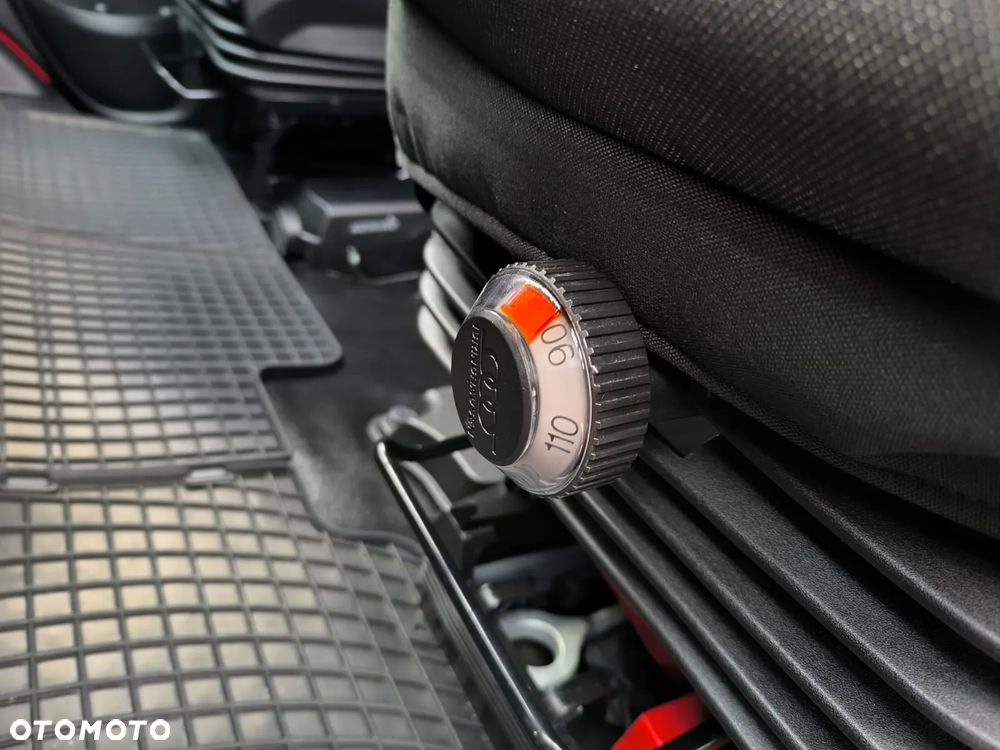 Iveco Daily 70C18 Sypialnia 2 Łóżka , WINDA 1.000kg, 15 Palet, Firana + Drzwi z Tyłu! - 32