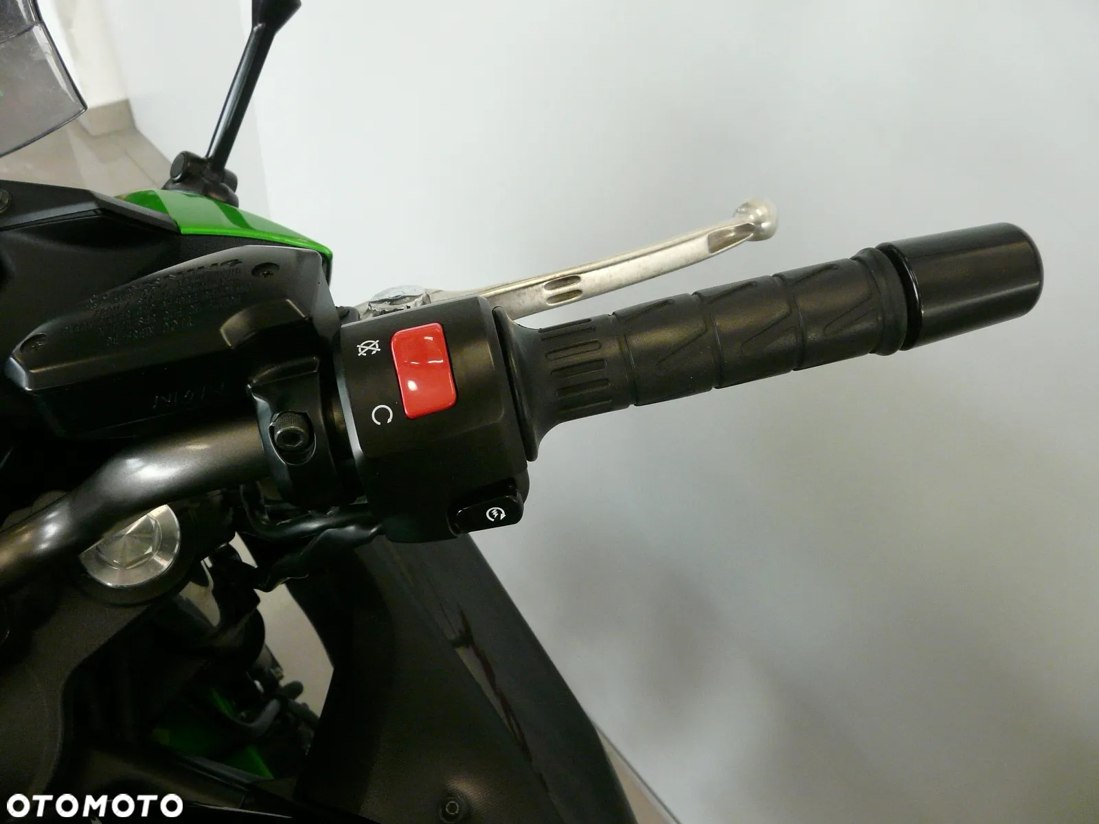 Kawasaki ER - 25