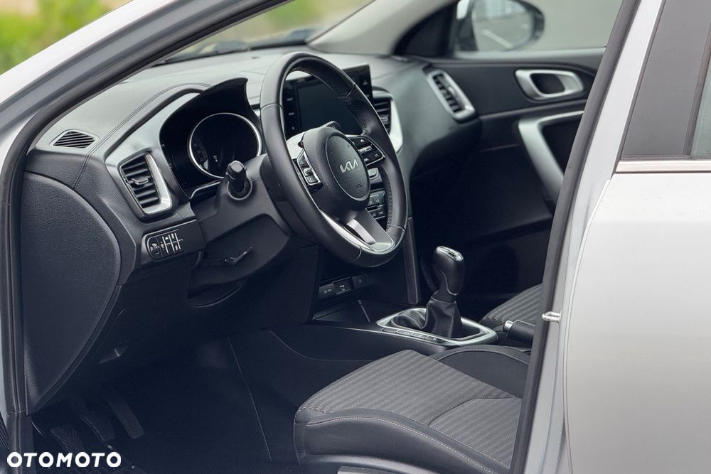 Kia Ceed 1.5 T-GDI M - 32