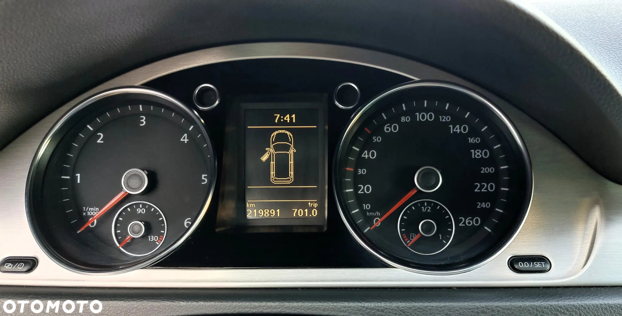 Volkswagen Passat - 20