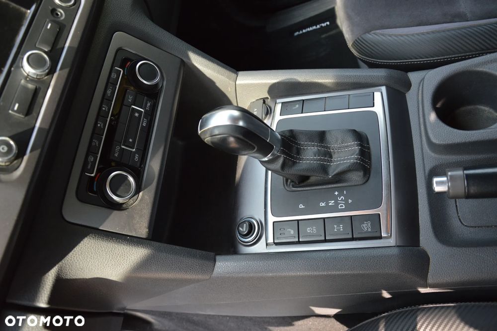 Volkswagen Amarok - 11