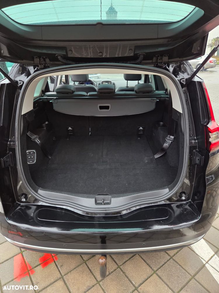 Renault Grand Scenic TCe 140 GPF EDC TECHNO - 12