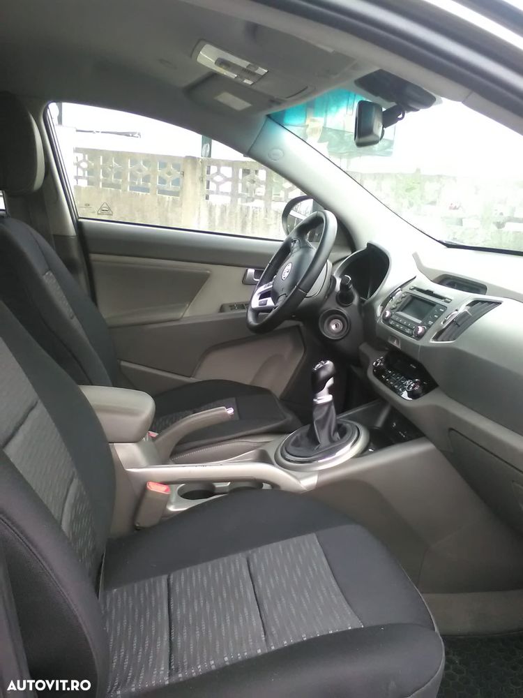 Kia Sportage 2.0 DSL MT 4x4 PREMIUM - 6