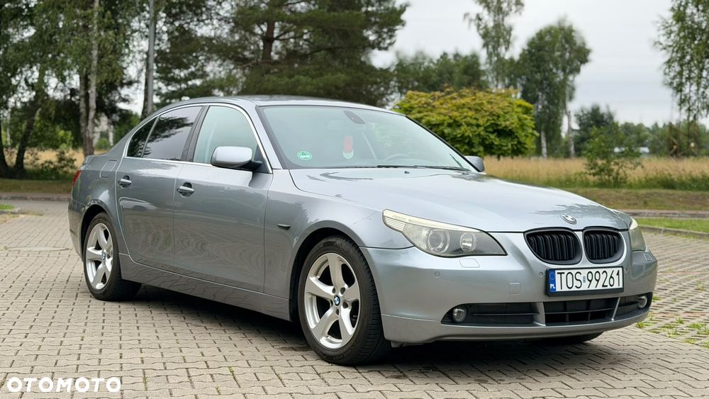 BMW Seria 5 520i - 4