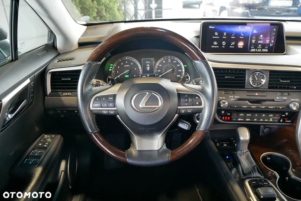 Lexus RX - 21