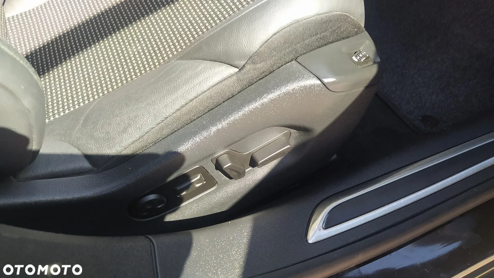 Citroën C5 Tourer HDi 200 FAP Exclusive - 19