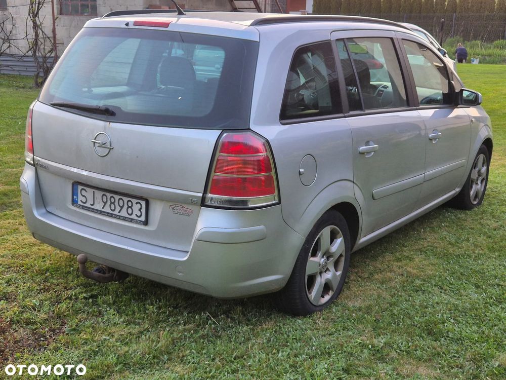 Opel Zafira 1.8 - 4