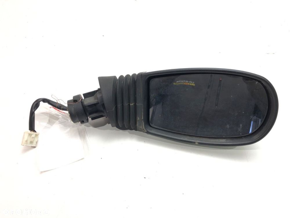 LUSTERKO PRAWY - 49.00 PLN - FIAT PUNTO (188_) 1999 - 2012 1.4 70 kW [95 KM] benzyna 2003 - 2012 - 1