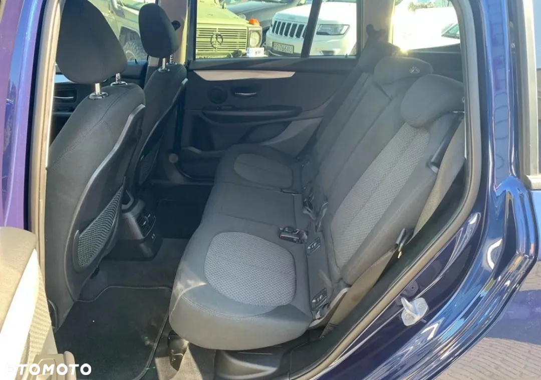 BMW Seria 2 218i Gran Tourer - 16
