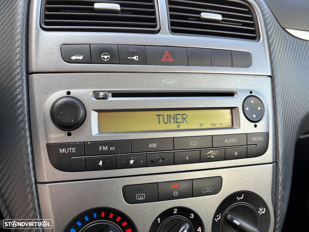 Fiat Punto 70 JTD Multijet Dynamic — fotografia 34