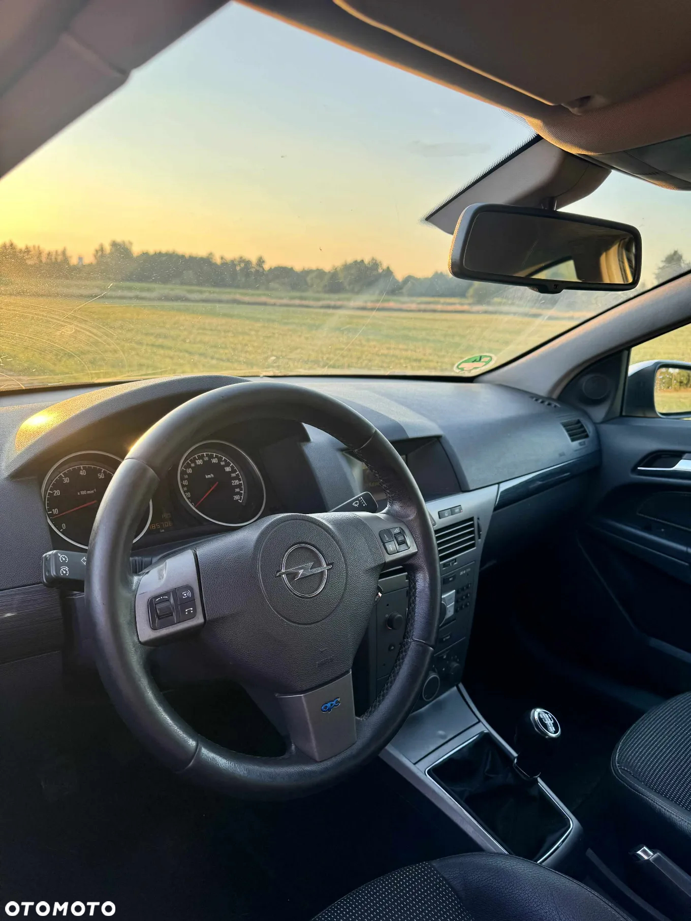 Opel Astra GTC 1.8 Cosmo - 6