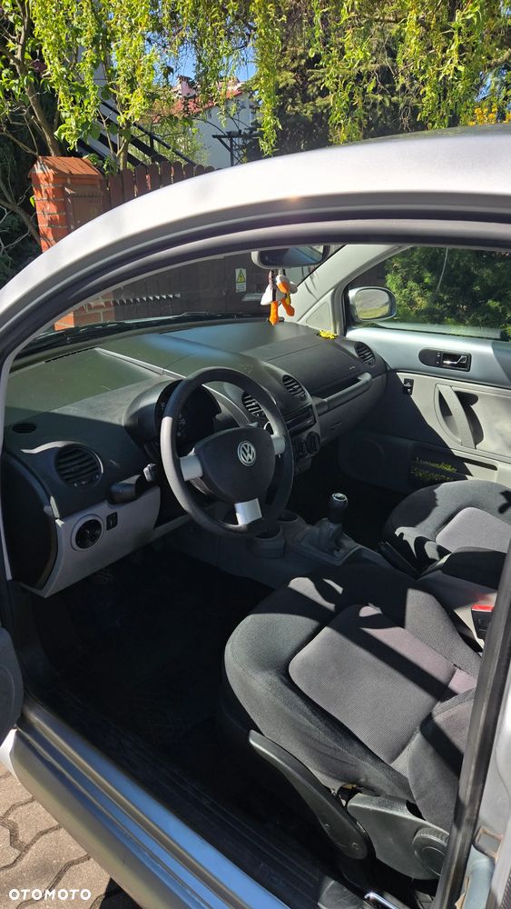 Volkswagen New Beetle 1.4 - 9