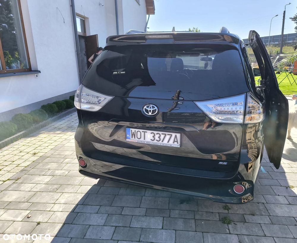 Toyota Sienna 3.5 V6 SE - 10