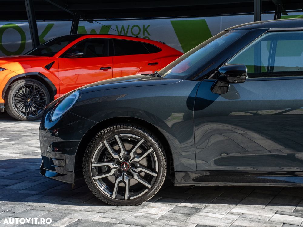 Mini Cooper E John Works Trim - 12