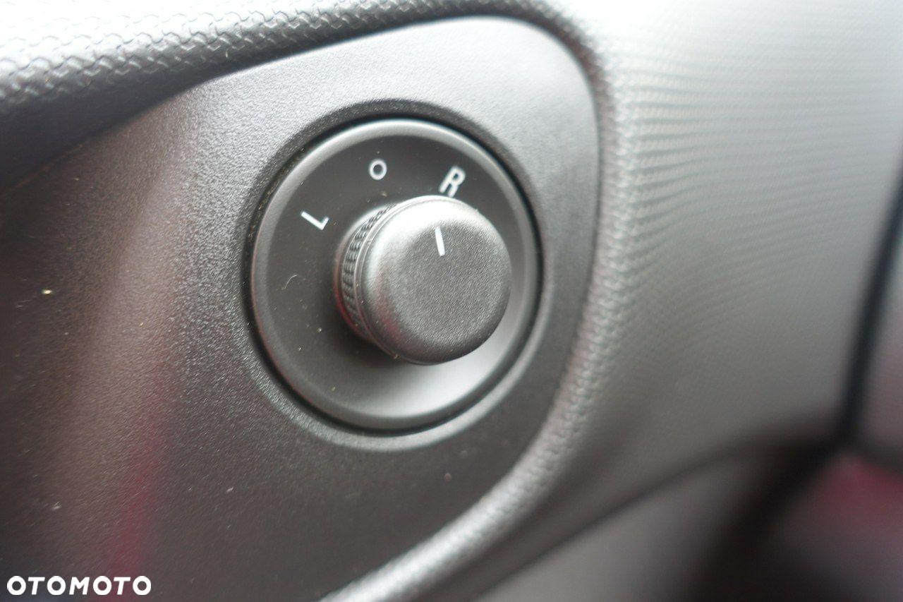 Opel Meriva - 21