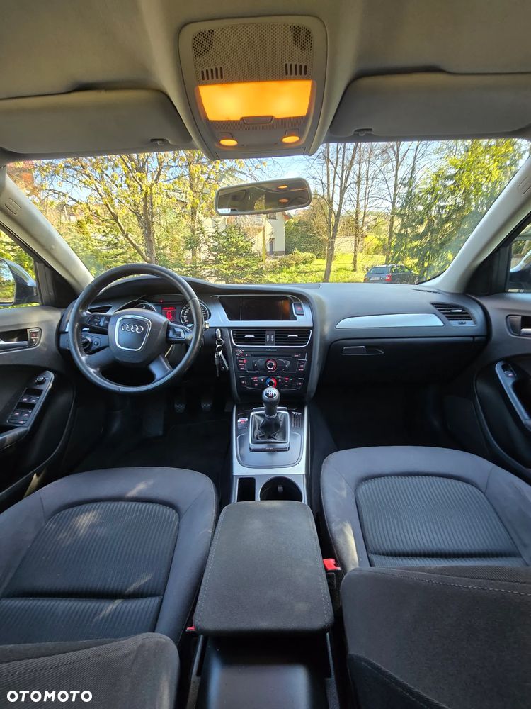 Audi A4 Avant 2.0 TDI DPF Ambiente - 13