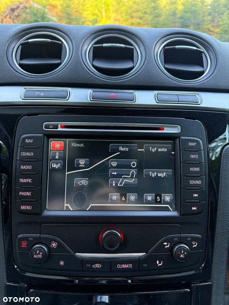 Ford Galaxy 2.0 TDCi Ghia - 21