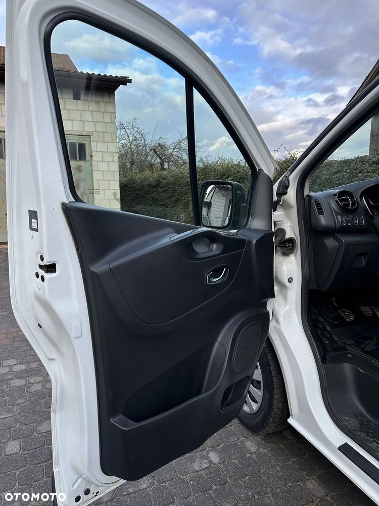 Renault Trafic - 10