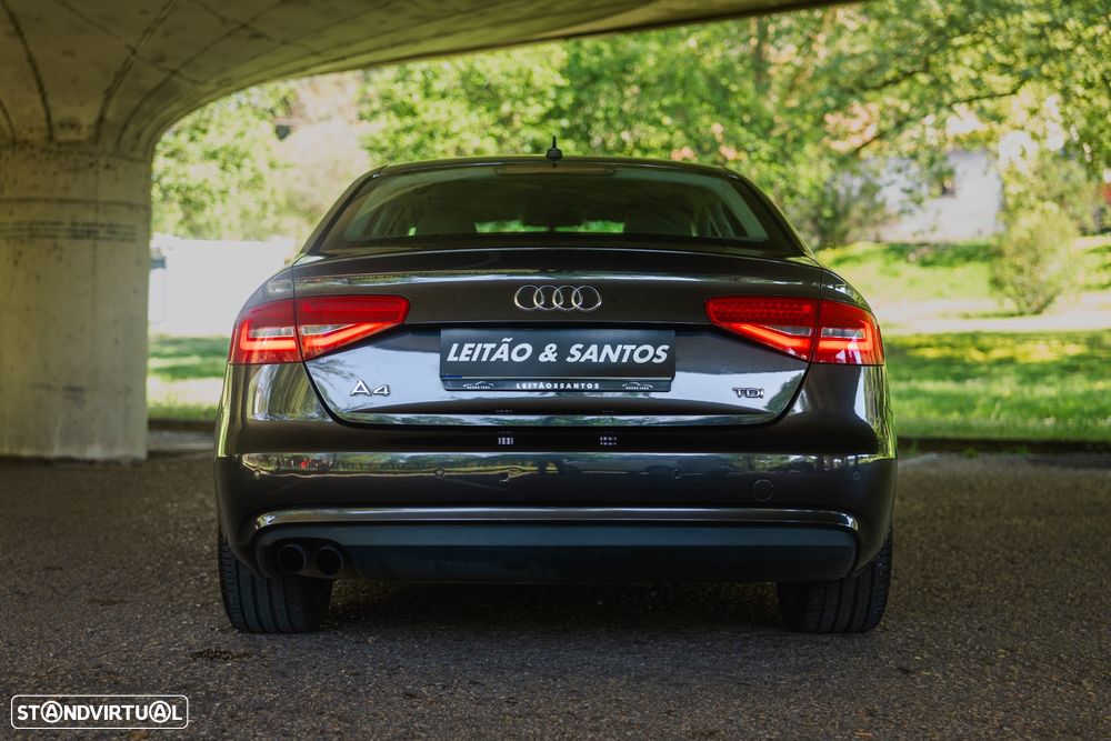 Audi A4 2.0 TDI multitronic Business Line Sport - 12