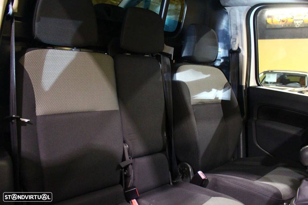 Renault KANGOO IVA DEDUTIVEL - 13