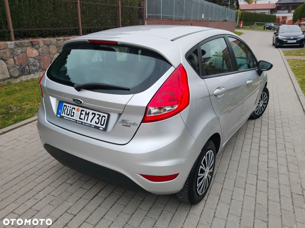 Ford Fiesta - 10