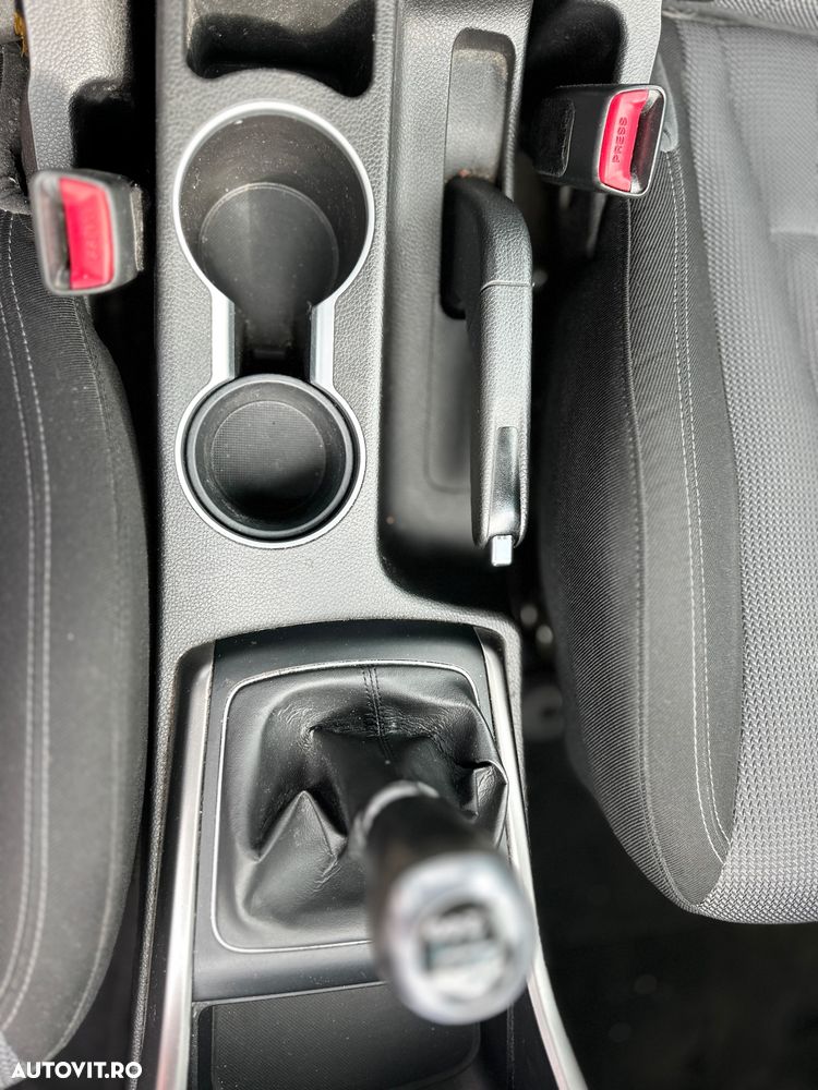 Hyundai i30 1.6 CRDI TPMS Highway Heat+ - 8