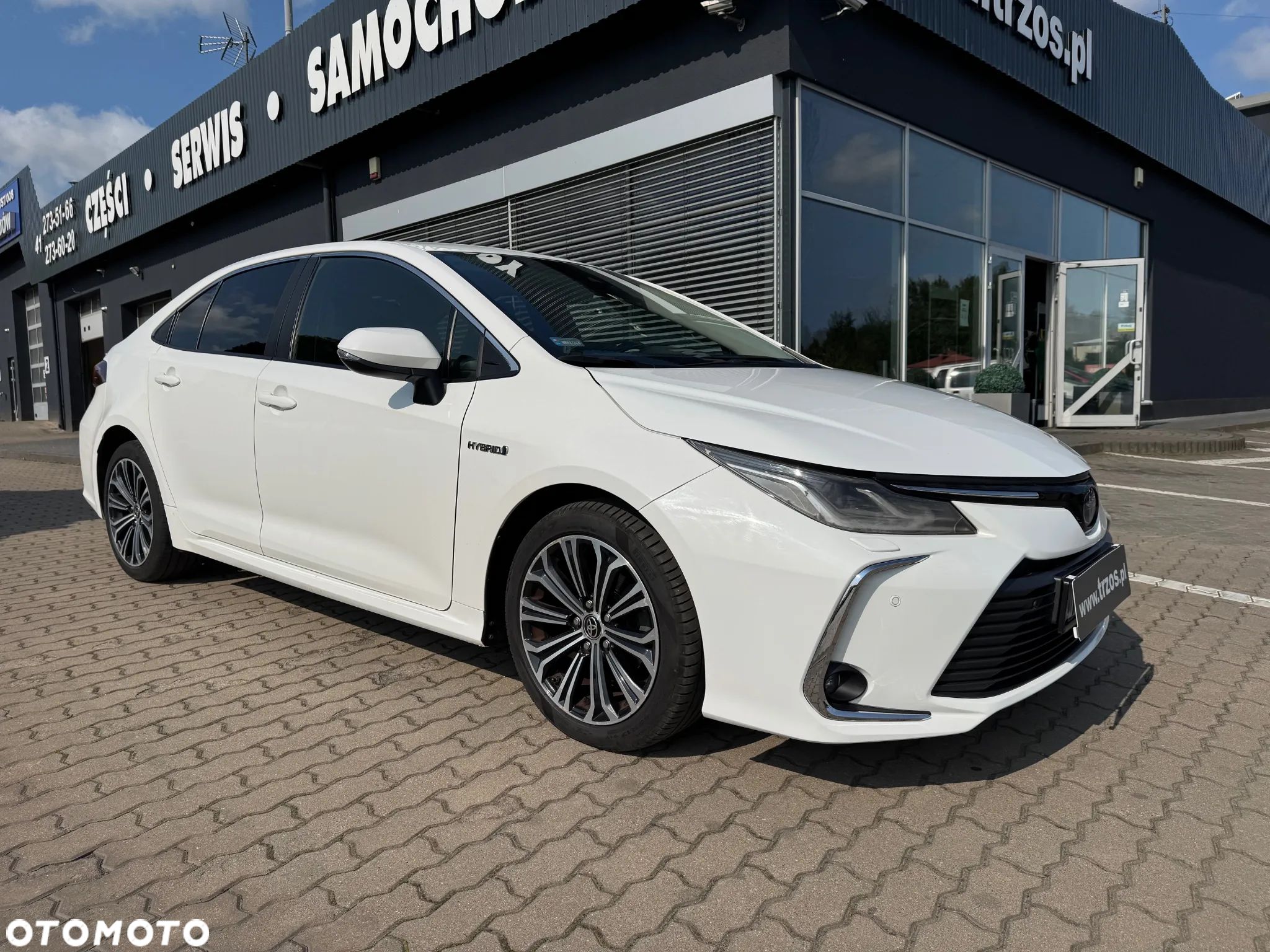 Toyota Corolla 1.8 Hybrid Executive - 1