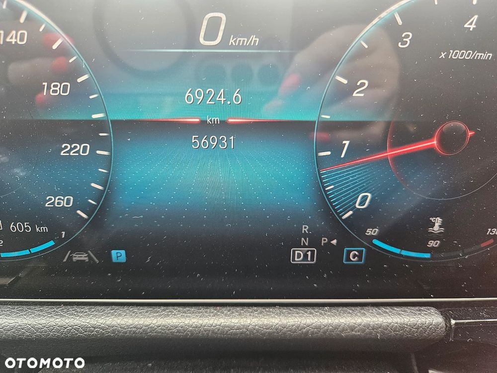 Mercedes-Benz GLA 200 - 5