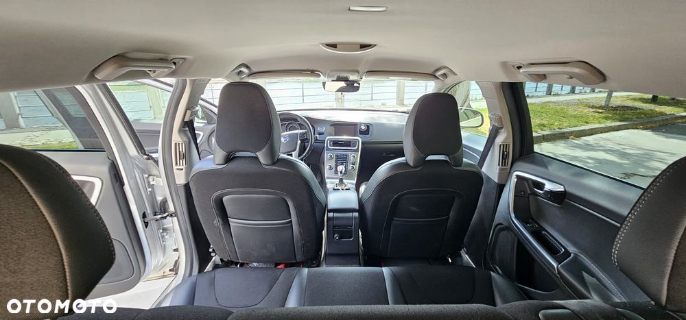 Volvo V60 D4 Drive-E Base - 9