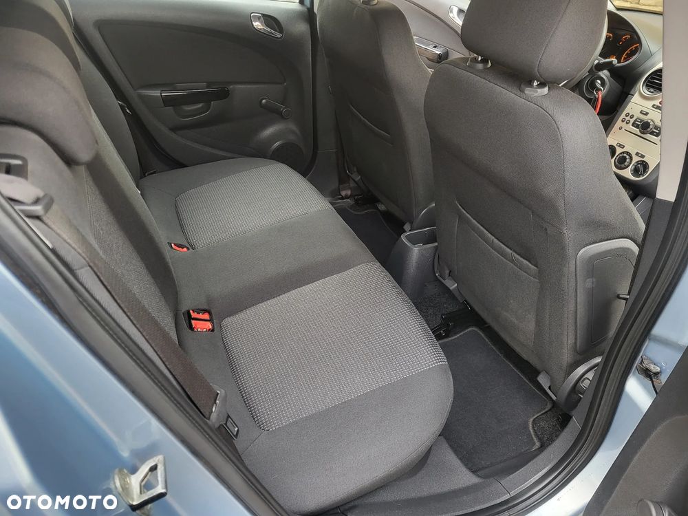 Opel Corsa 1.2 16V - 17