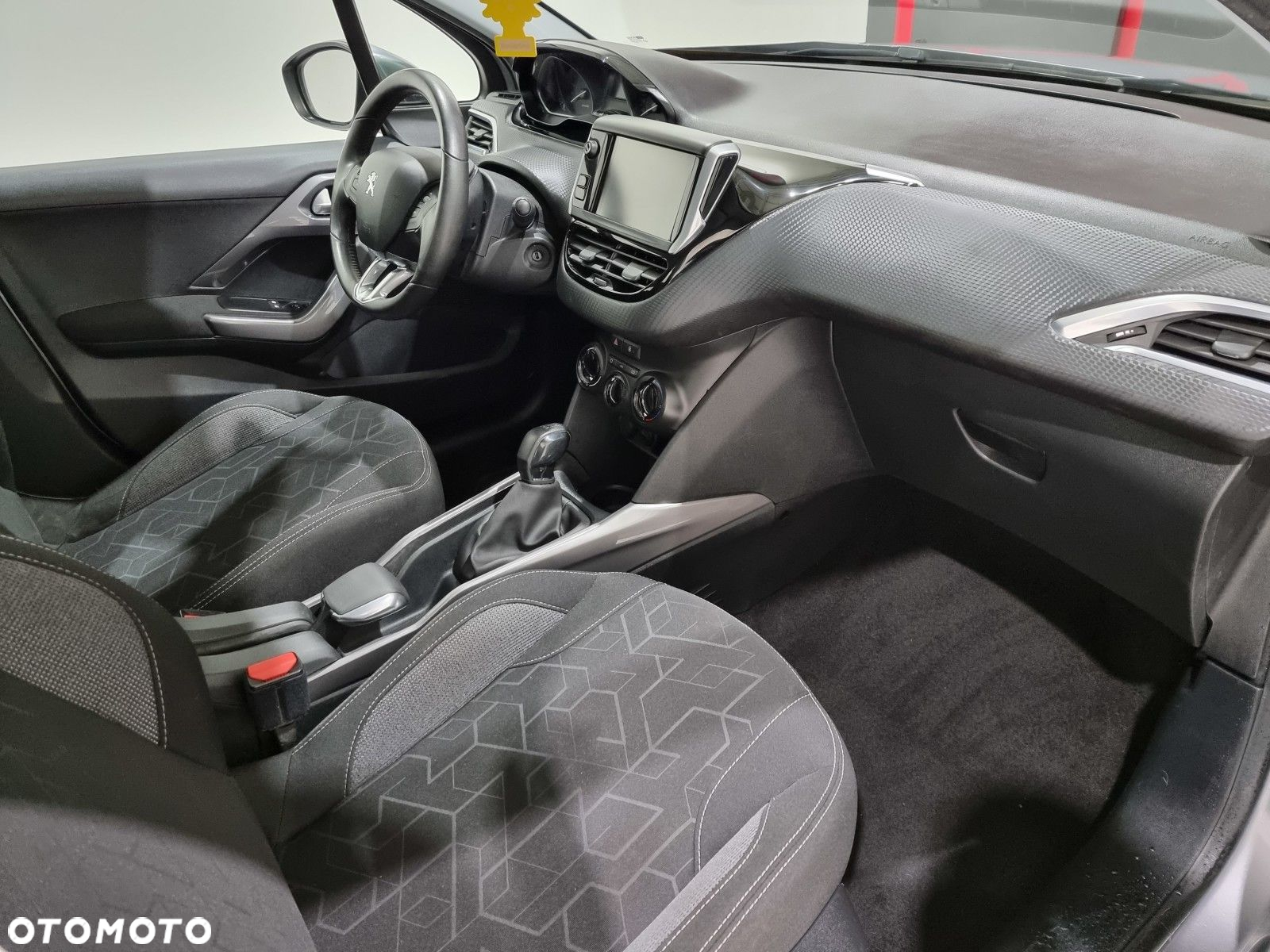 Peugeot 2008 - 10