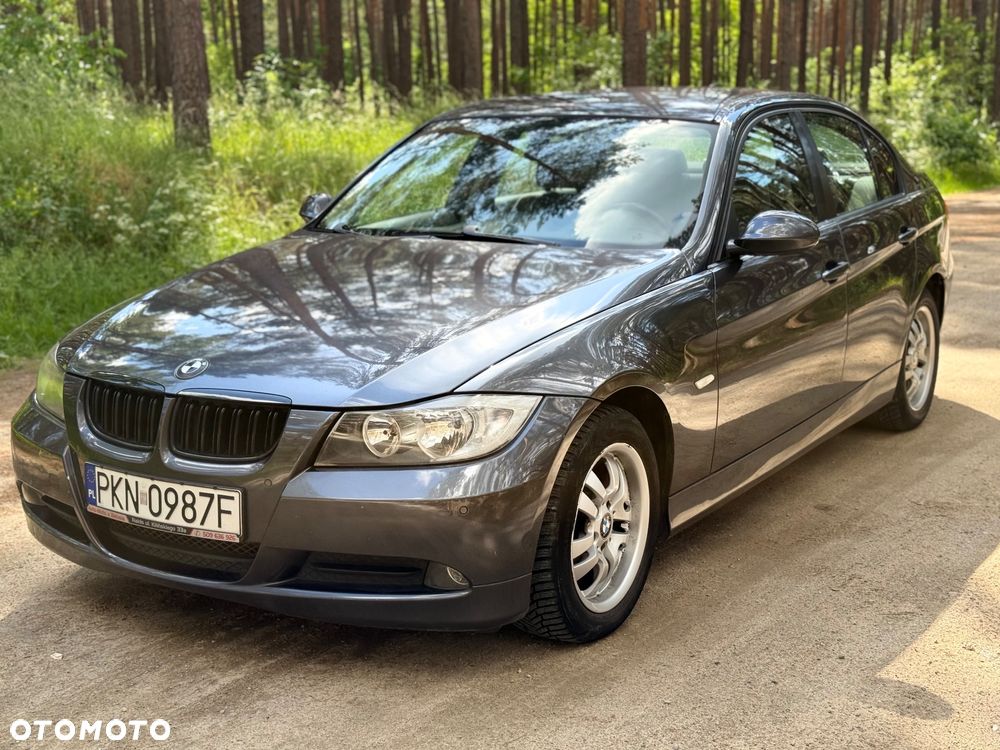 BMW Seria 3 318i - 8
