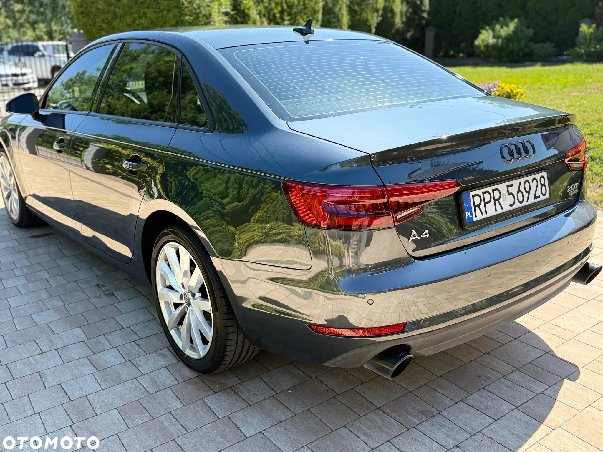 Audi A4 2.0 TFSI S tronic - 12