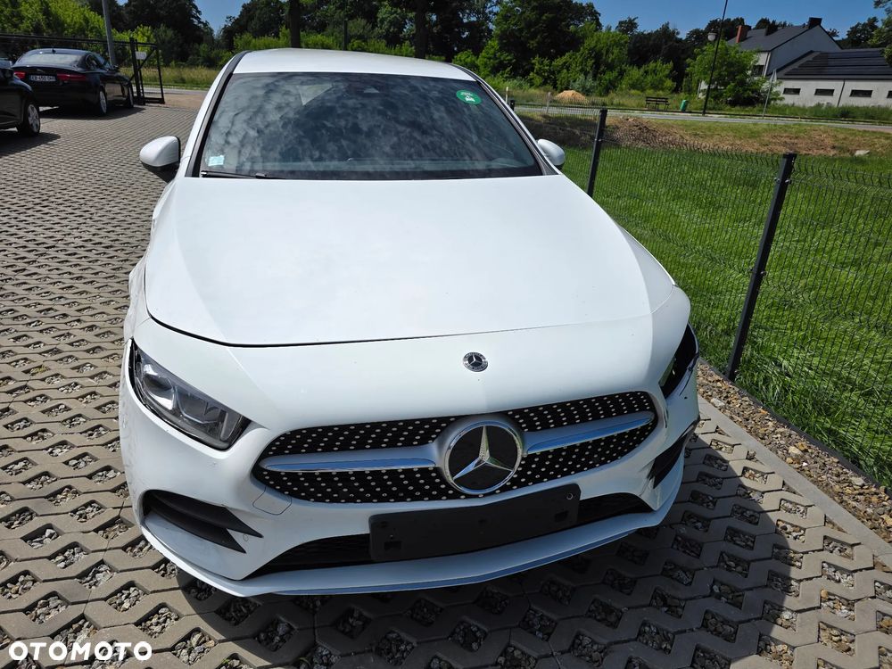 Mercedes-Benz Klasa A ver-250-e-phev-amg-line-8g--dct - 8