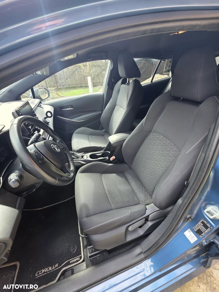 Toyota Corolla 1.8 Business Edition - 13