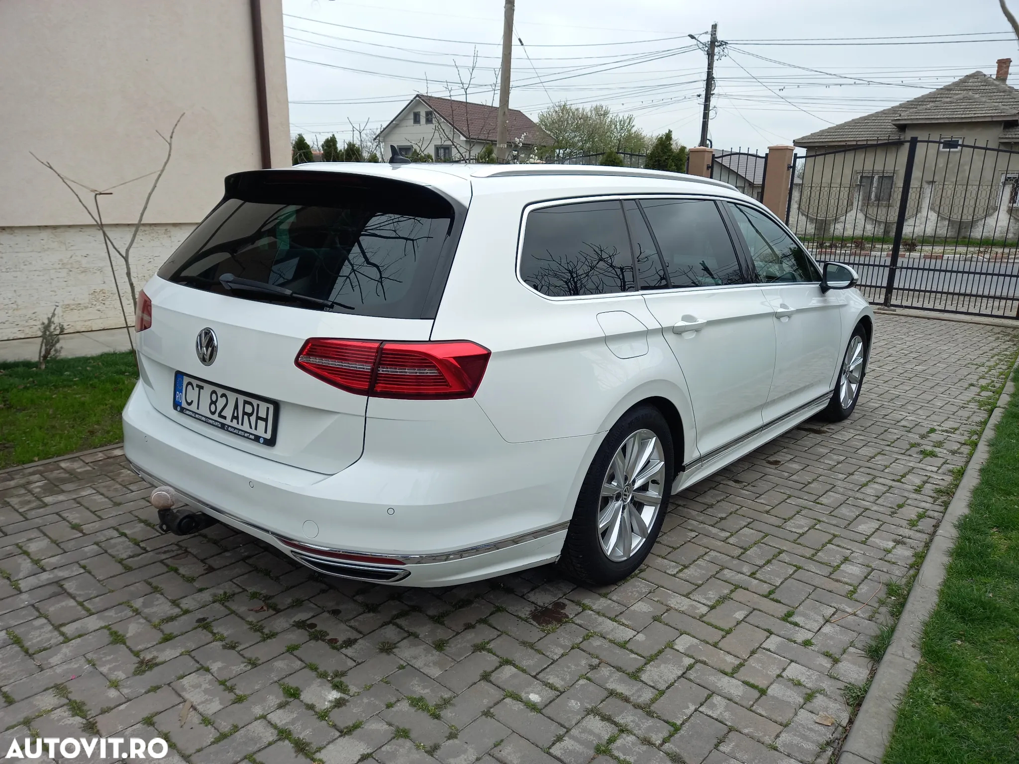Volkswagen Passat - 8