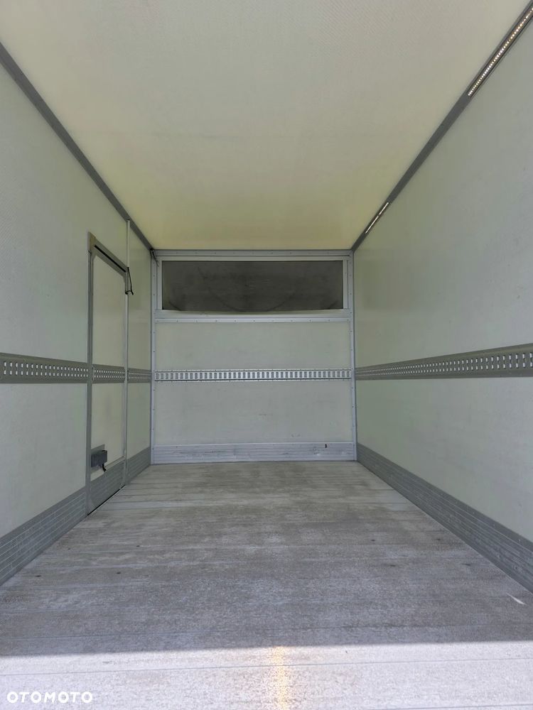 Iveco IVECO 35-180 3.0 HPI 180 KONNY KONTENER 4.2 M WINDA KLIMA 8 BIEGÓW HIMATIC WEBASTO BLIŹNIAKI DO 3.5 T WINDA - 32