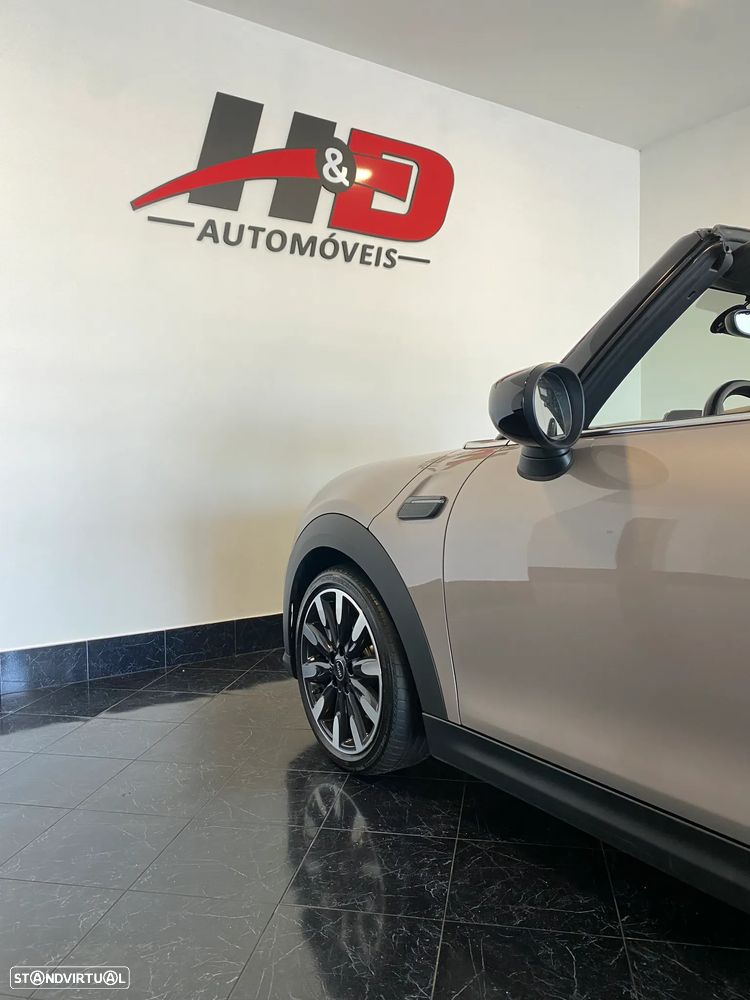 MINI Cabrio Cooper Auto - 21