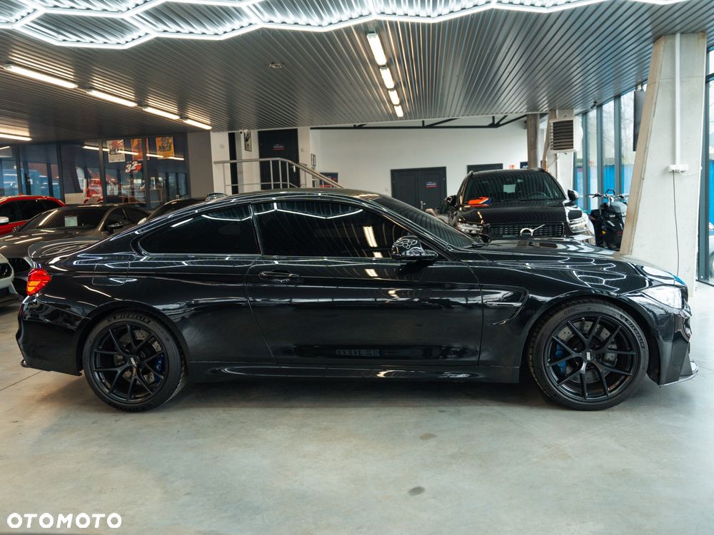 BMW M4 Coupe DKG - 8