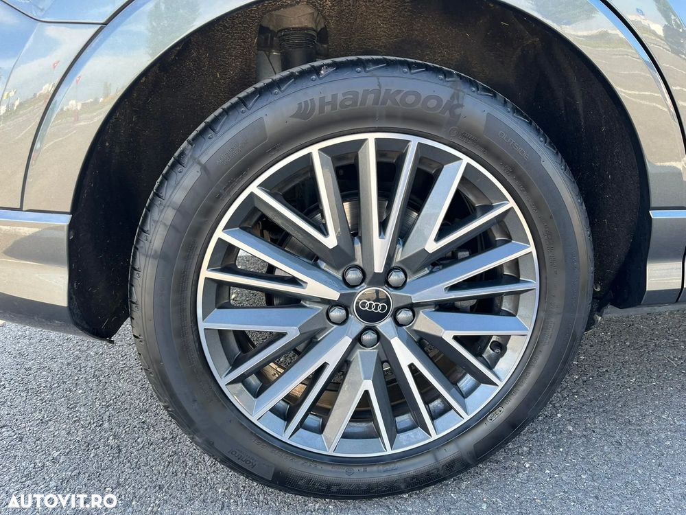 Audi Q3 Sportback 2.0 40 TFSI quattro S tronic S Line - 32