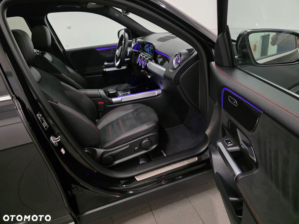 Mercedes-Benz GLB 200 d 8G-DCT Edition AMG Line - 29